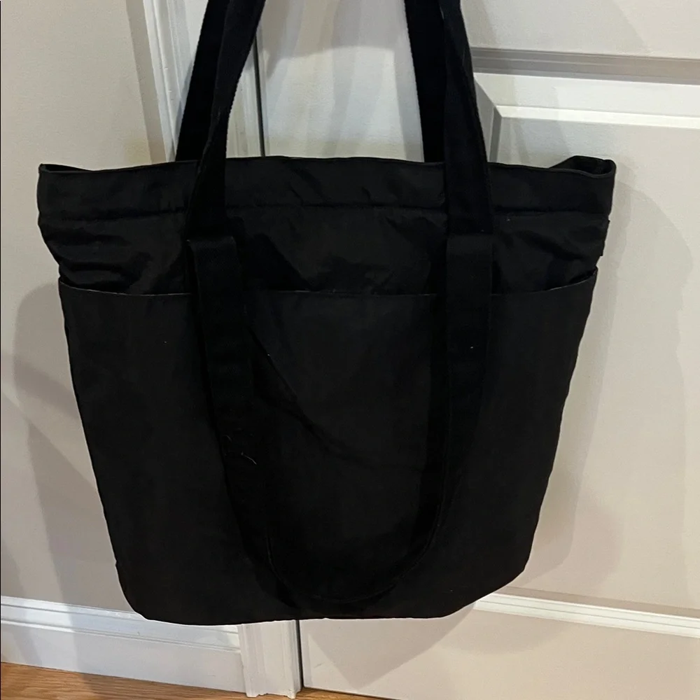 Thread Utility Black Tote Bag - Picture 4 of 4